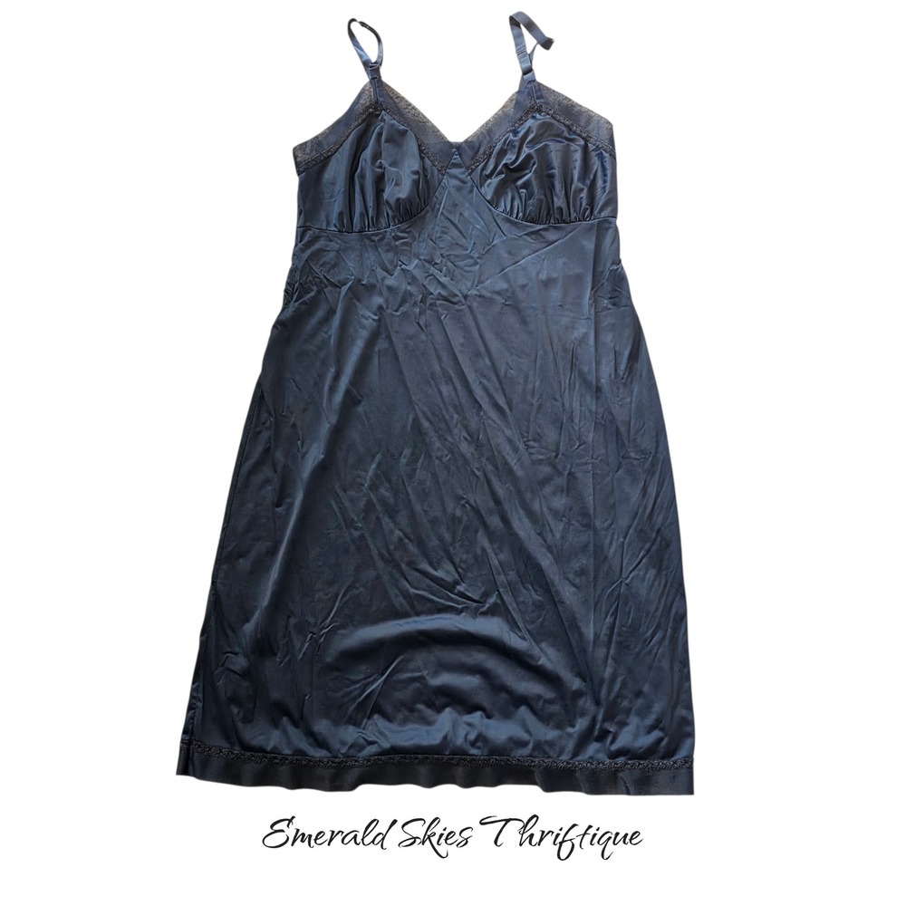 Lorraine Perfectly Fitting Nightgown Size 40 Navy Satin Trim Vintage free ship